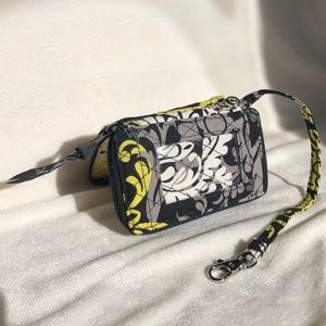 NWOT Discontinued Print Wristlet